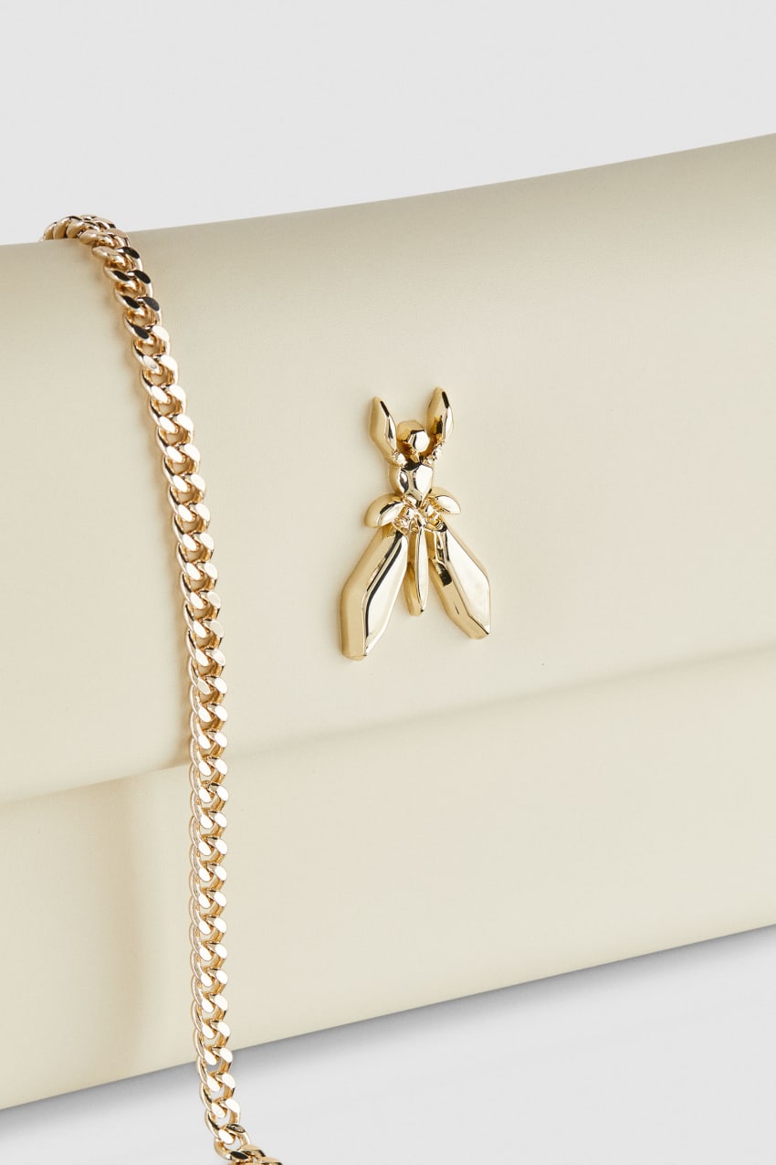 Beige Patrizia Pepe Fly Leather Clutch Bag With Chain | WKX243985