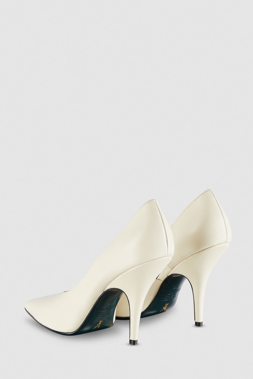 Beige Patrizia Pepe Smooth Leather Pumps | TRH567149